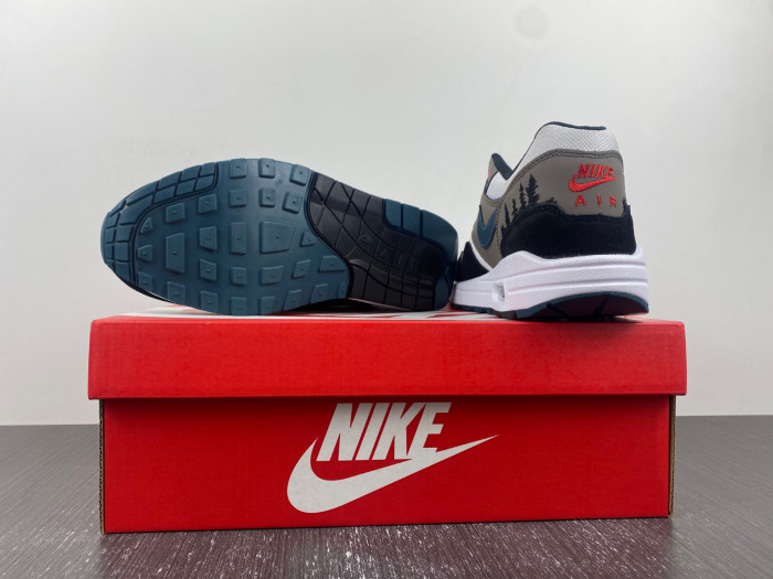 Nike Air Max 1 "Escape"  Air Max 1 FJ0698-100