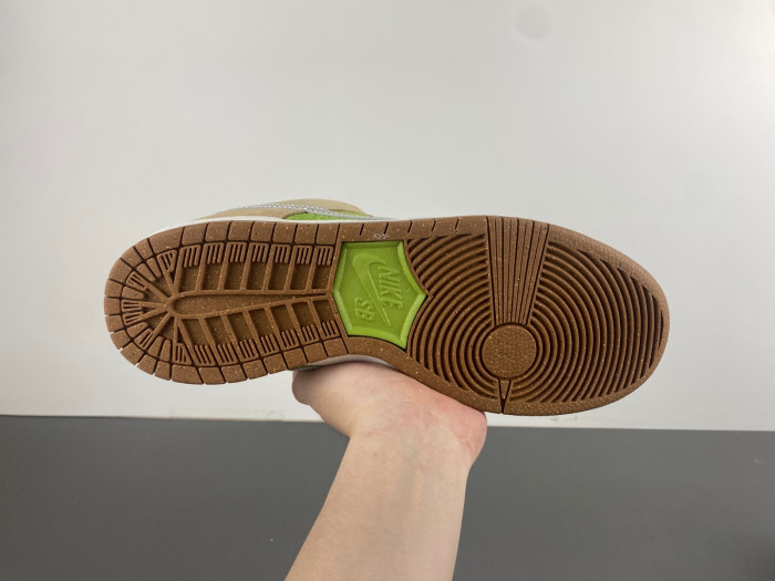 Nike SB Dunk Low Escargot FQ7585-200