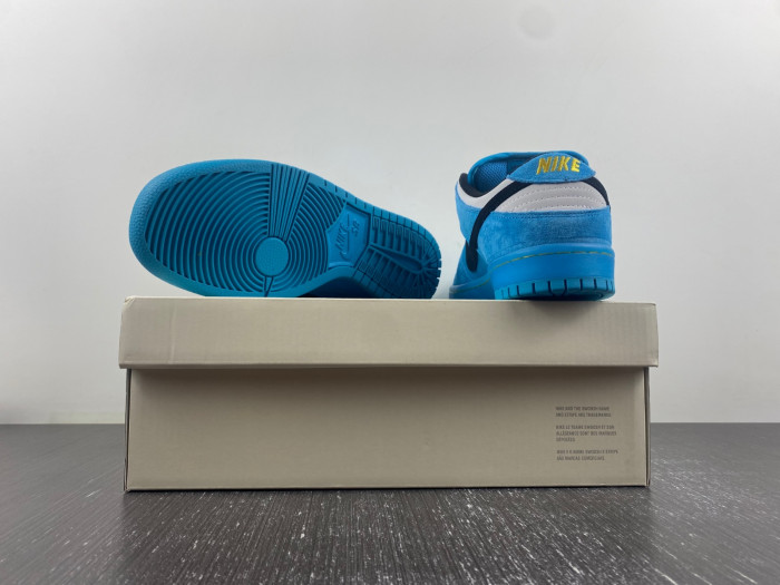 The Powerpuff Girls x Nike SB Dunk Low “Buttercup” FZ8319-300