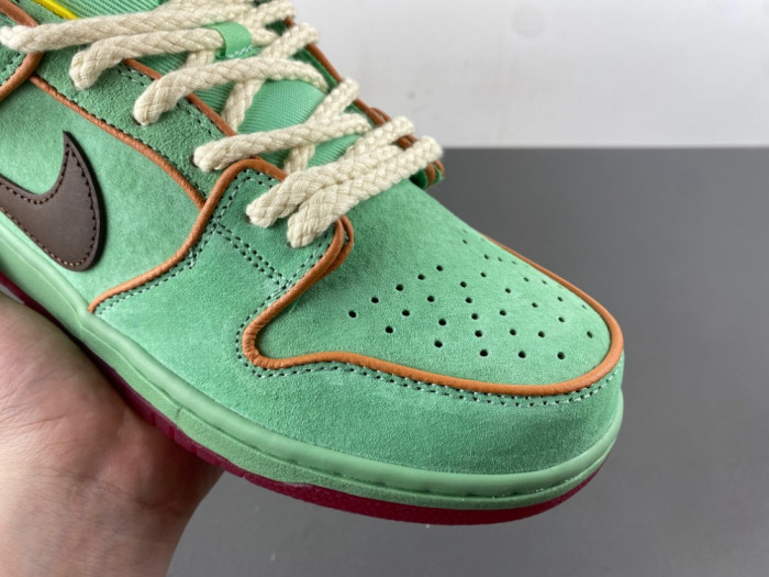 Nike SB Dunk Low Rodeo Tourmaline HF3058-300