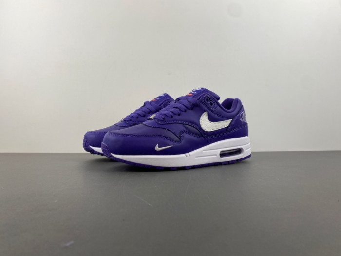 Supreme x Nike Air Max 1 ’87 “Varsity Purple” HF8813-500