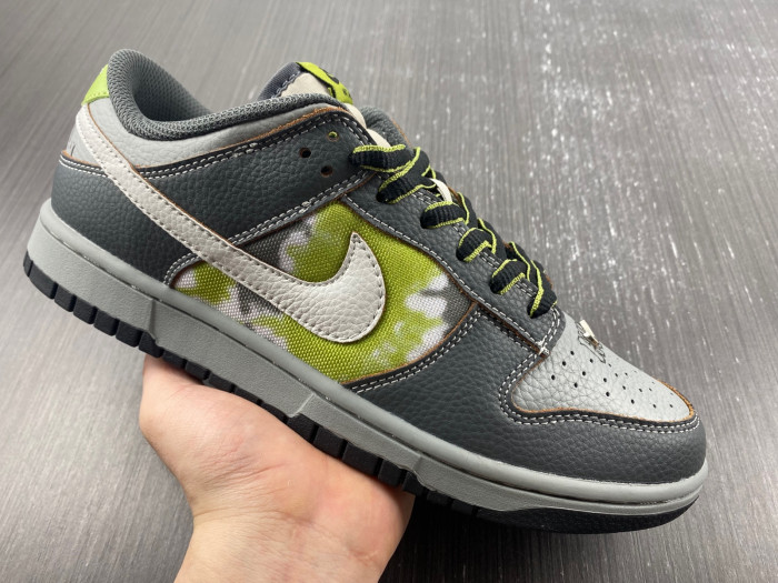 HUF x Nike SB Dunk Low “Wait, What!?”