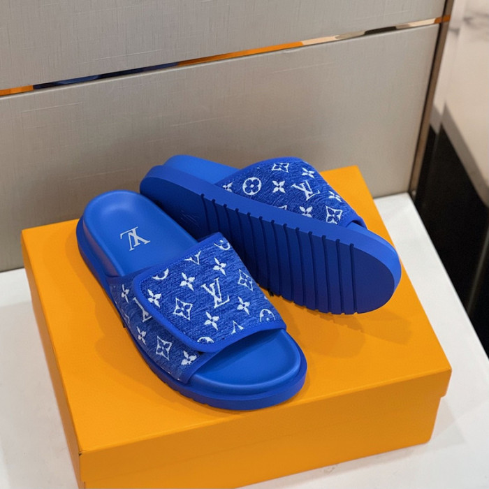 L1VV SANDALS