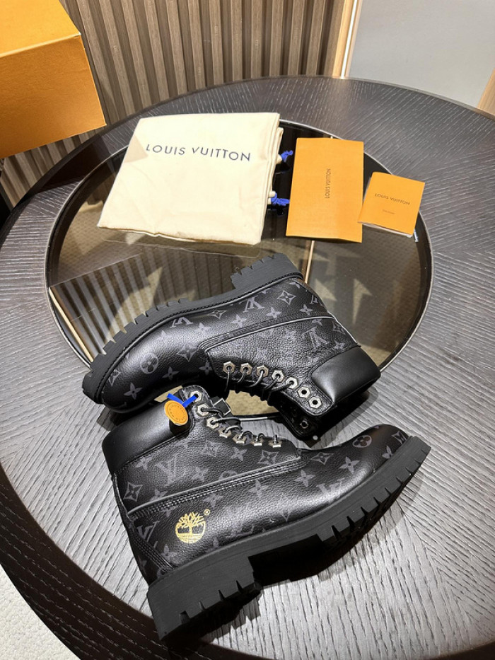 L1VV Boots