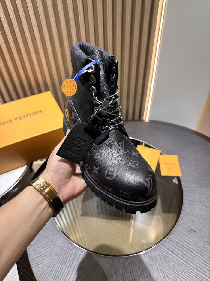 L1VV Boots