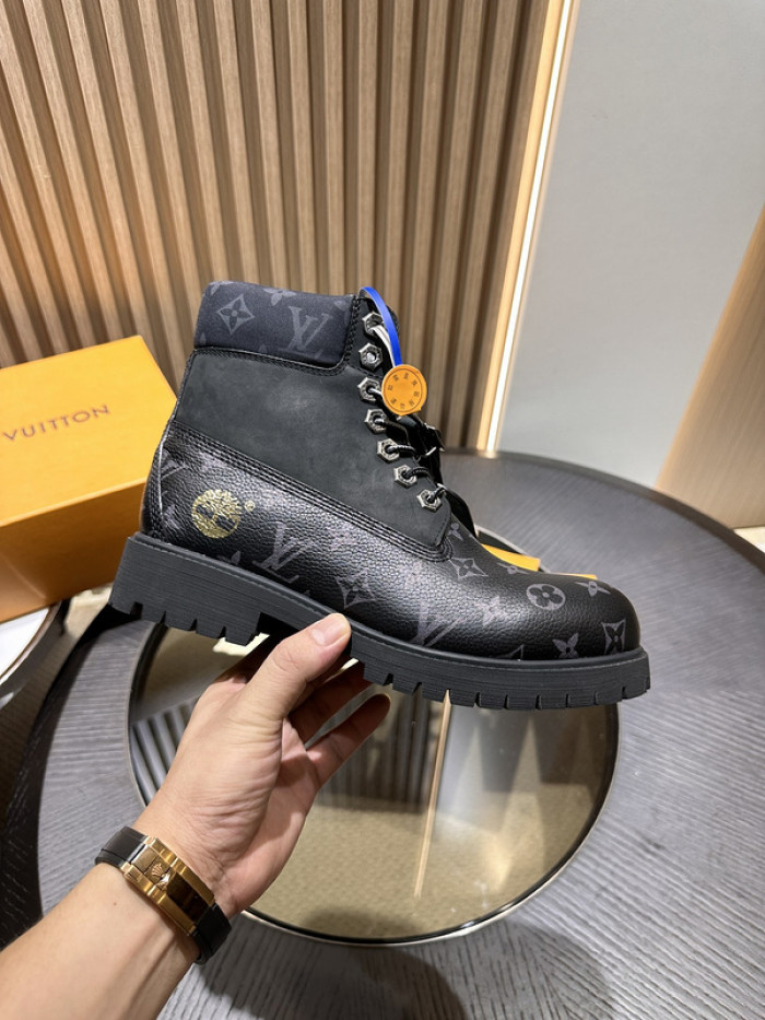 L1VV Boots