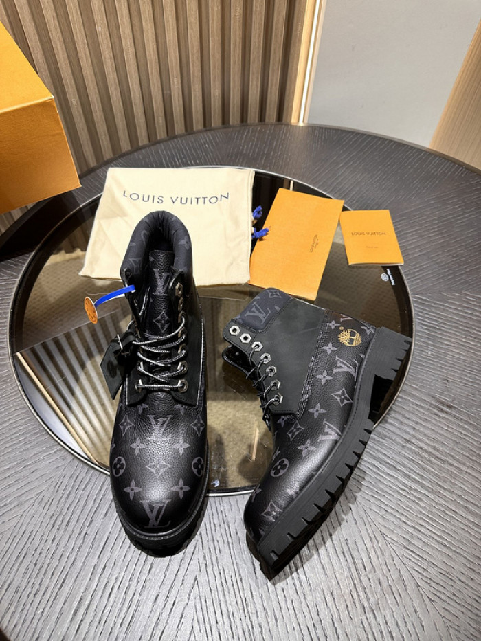 L1VV Boots