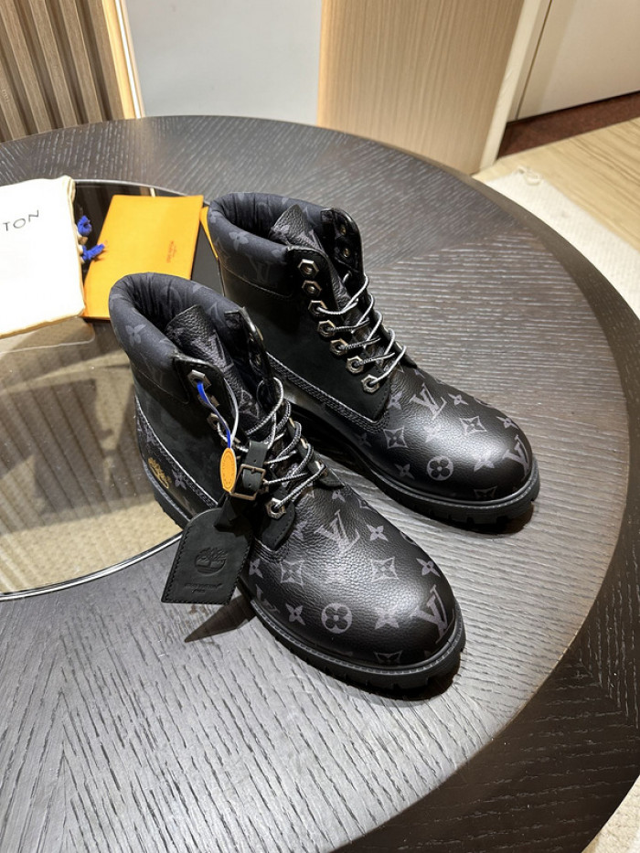 L1VV Boots