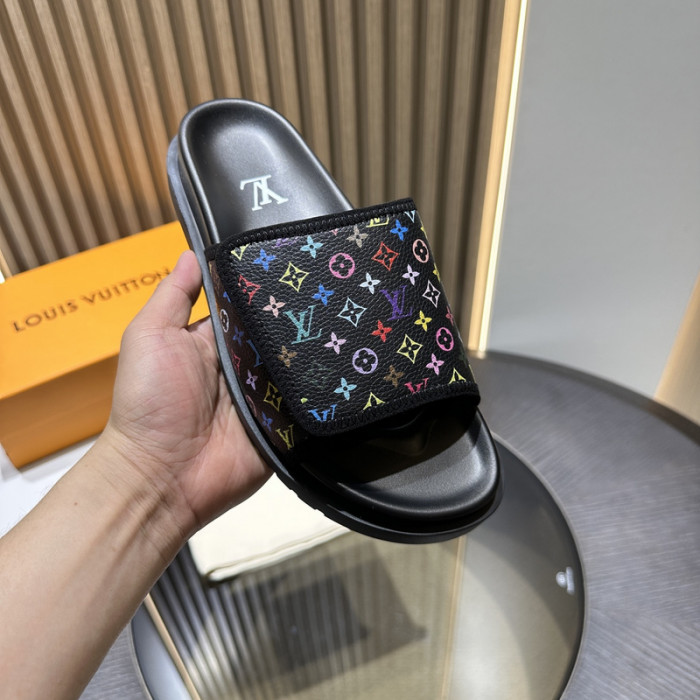 L1VV SANDALS
