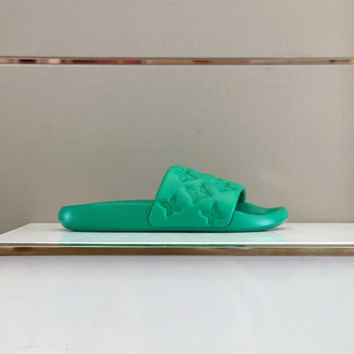 L1VV SANDALS