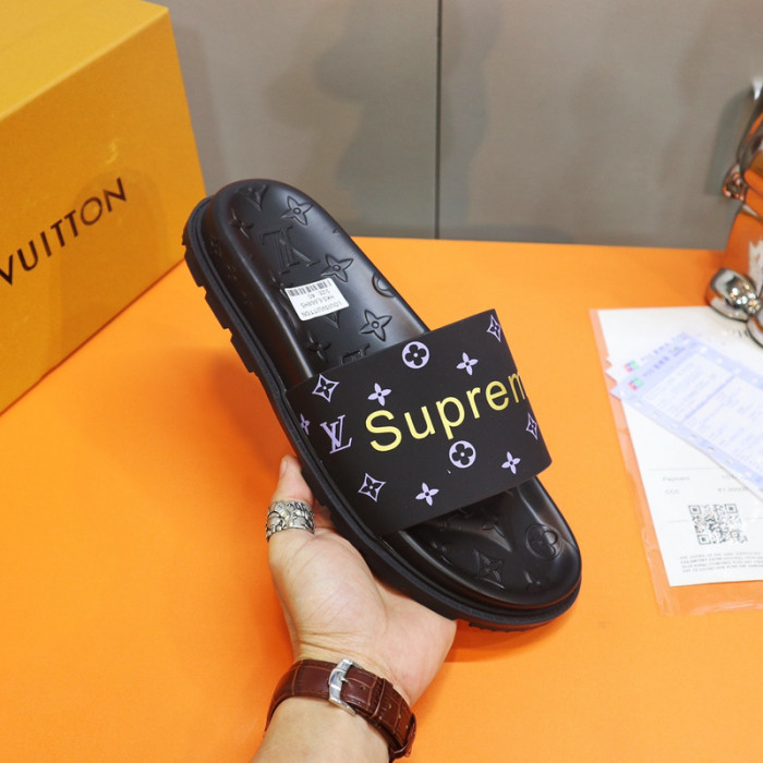 L1VV SANDALS