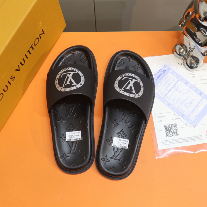 L1VV SANDALS