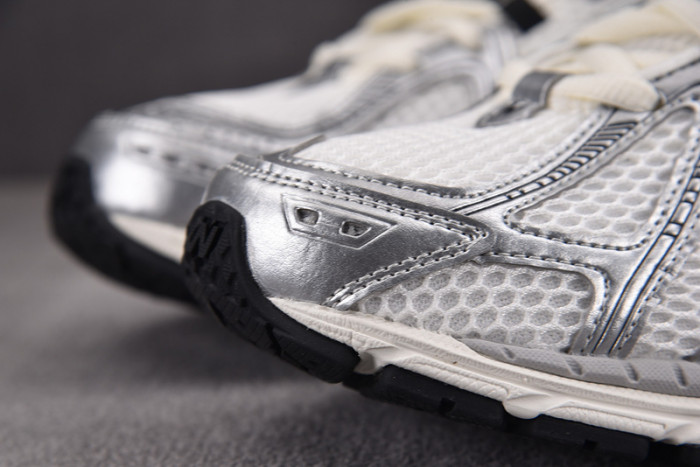 New Balance 1906R Silver Black M1906RER