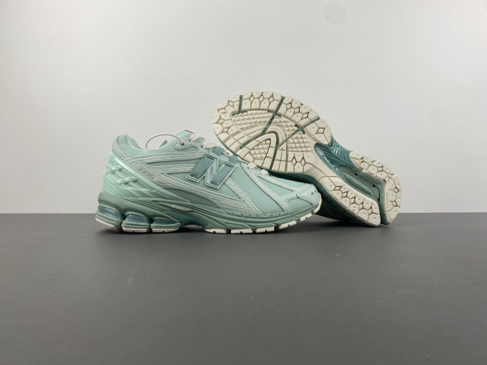 New Balance 1906R Jade Green M1906RZC