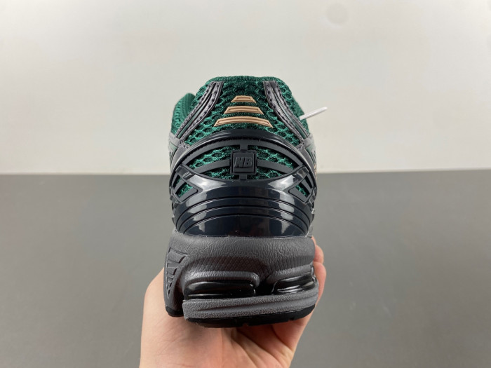 New Balance 1906R Zalando Trail Mix Green M1906RZM