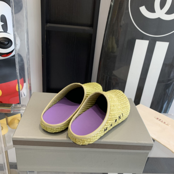 MARNI Fussbett Sabot Loafers