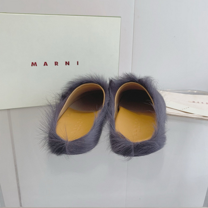 Marni Fussbett Sabot Loafers