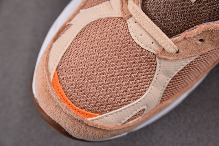 New Balance 990v3 MiUSA size? Exclusive Orange Cream M990SZ3