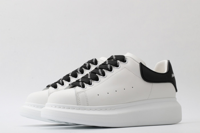 ALEXANDER MCQUEEN SNEAKERS
