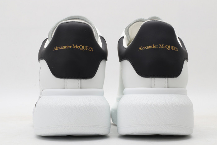 ALEXANDER MCQUEEN SNEAKERS