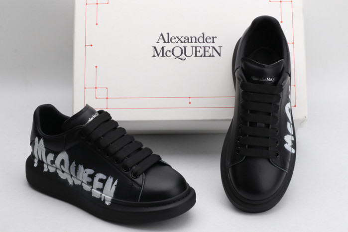 ALEXANDER MCQUEEN SNEAKERS