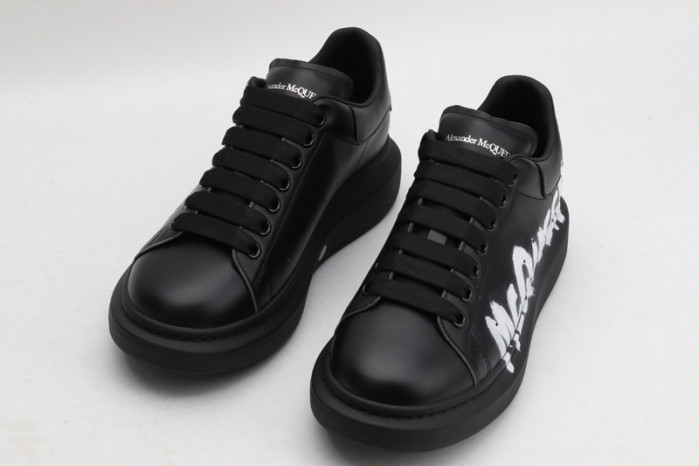 ALEXANDER MCQUEEN SNEAKERS