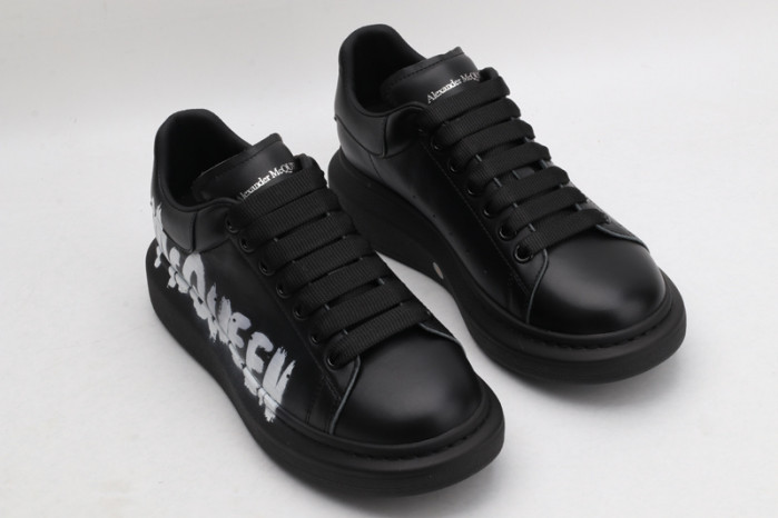 ALEXANDER MCQUEEN SNEAKERS