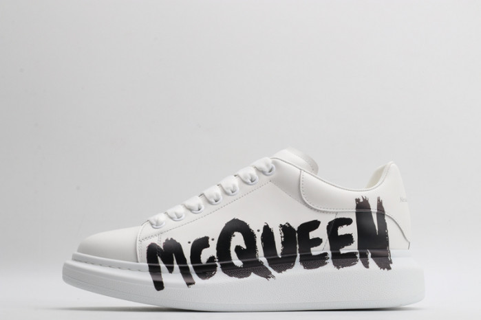ALEXANDER MCQUEEN SNEAKERS