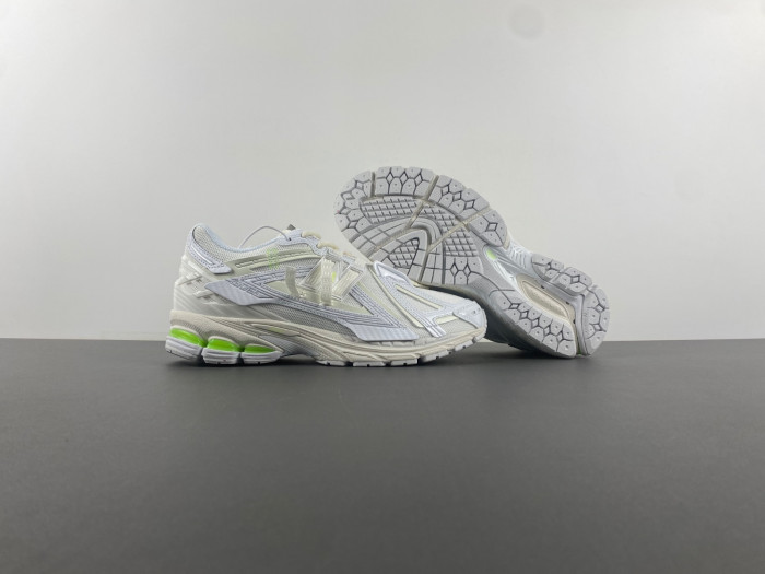 New Balance U1906AE