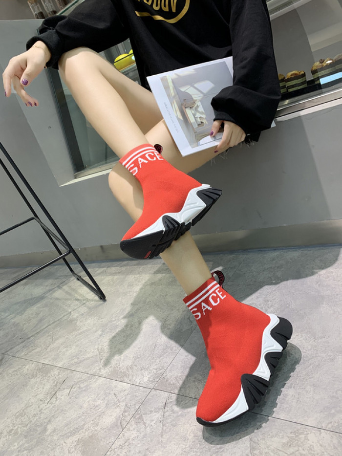 VERSA SNEAKERS