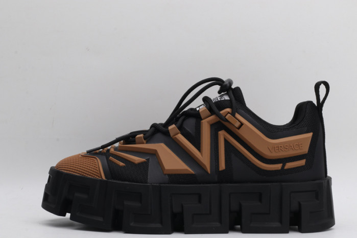 VERSA SNEAKERS
