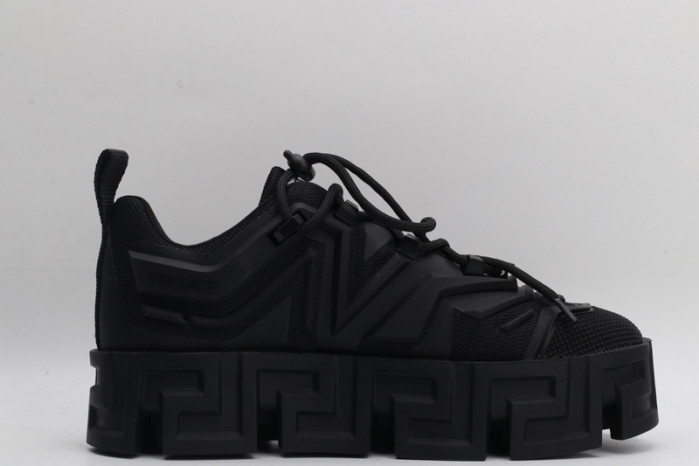 VERSA SNEAKERS