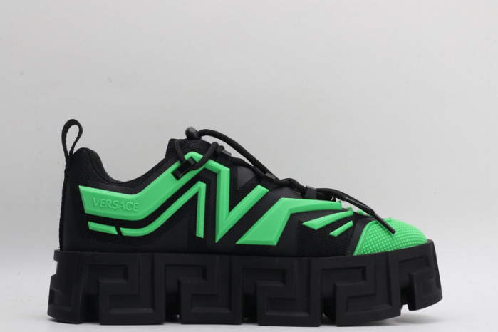 VERSA SNEAKERS