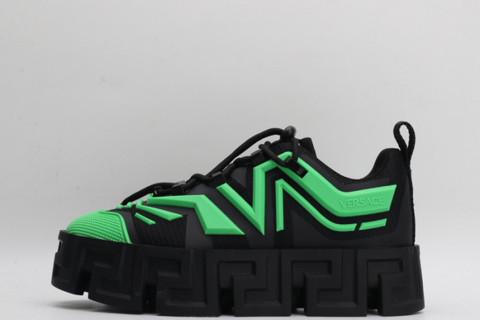 VERSA SNEAKERS