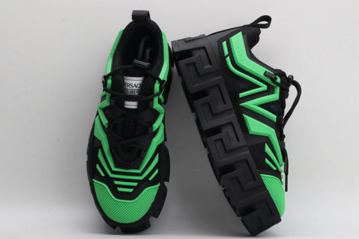 VERSA SNEAKERS