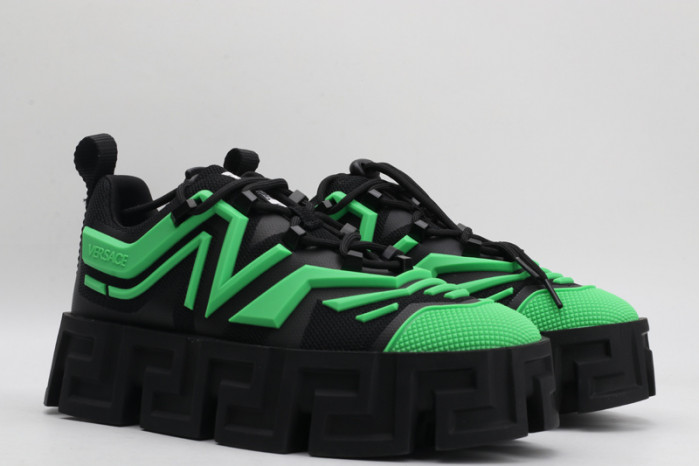 VERSA SNEAKERS