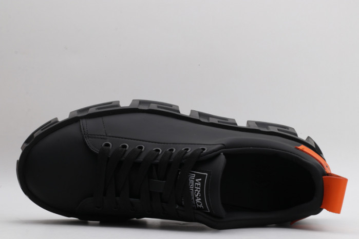 VERSA SNEAKERS