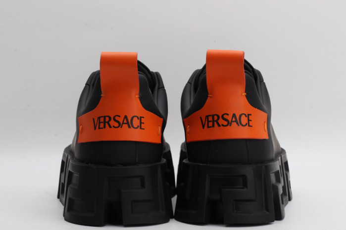 VERSA SNEAKERS
