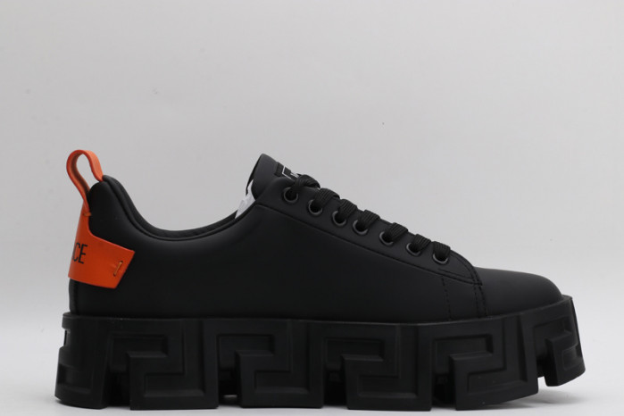 VERSA SNEAKERS