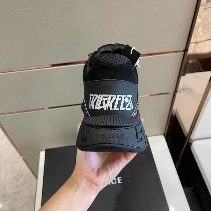 VERSA CHAIN REACTION SNEAKERS